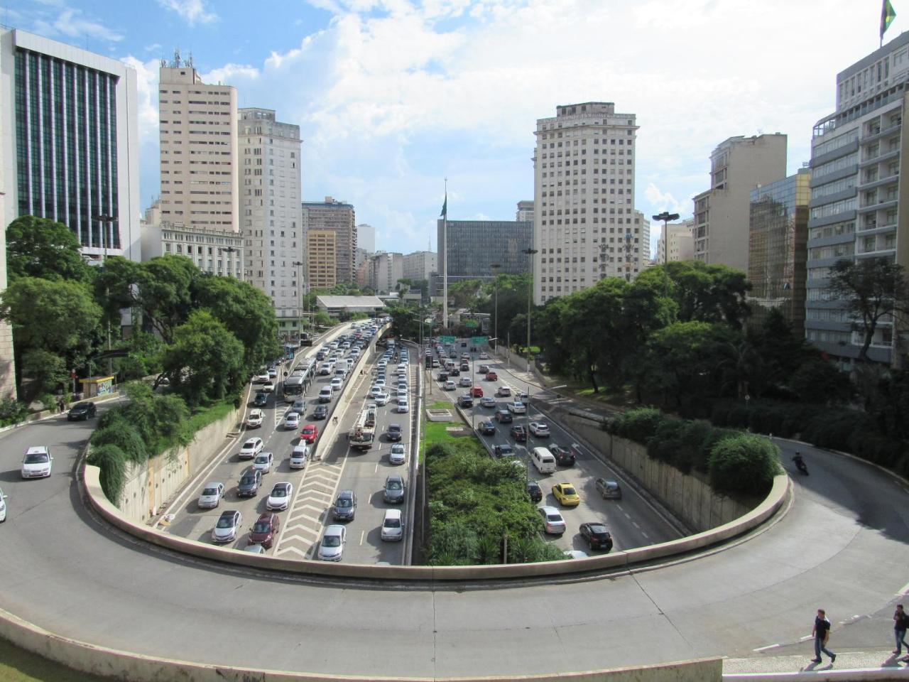 Hotel Neon - Proximo A 25 De Marco, Bom Retiro E Bras, A 2Min Do Mirante Sampa Sky E Pista De Skate Anhangabau São Paulo Luaran gambar
